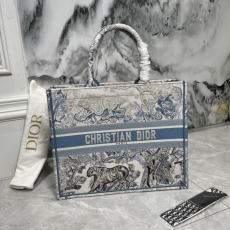 Christian Dior Shopping Bags